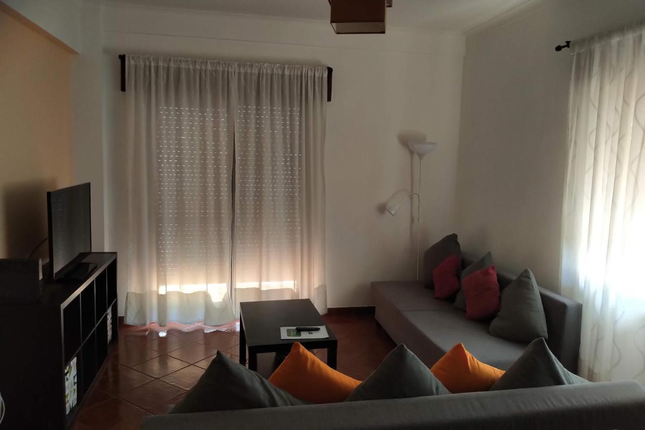 Spacious Central 2 Bedroom Apartment Σετούμπαλ Εξωτερικό φωτογραφία